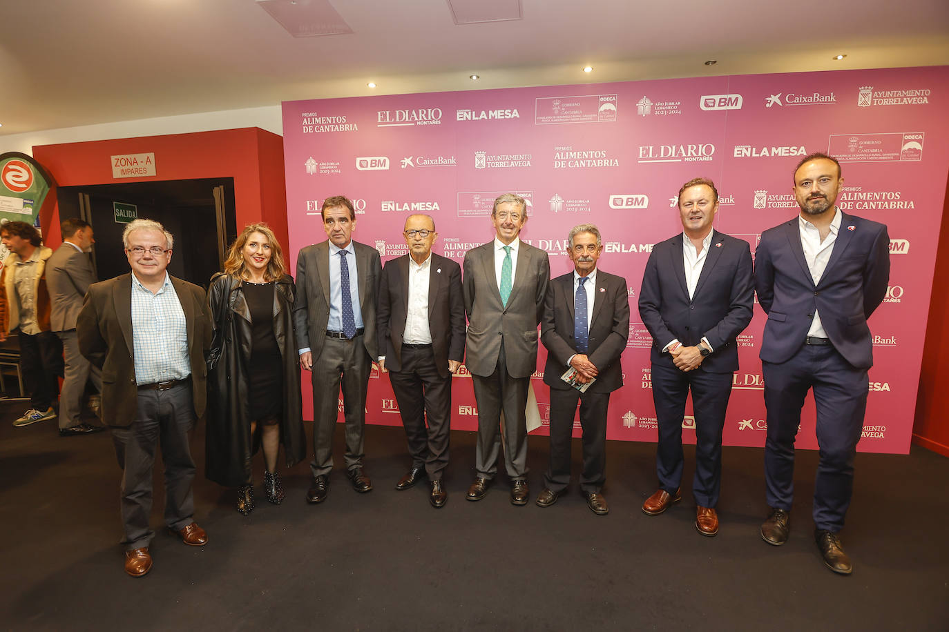 Fernando Mier, Marta López, Ignacio Pérez, Javier López Marcano, Luis Revenga, Miguel Ángel Revilla, Guillermo Blanco y Javier López Estrada. 