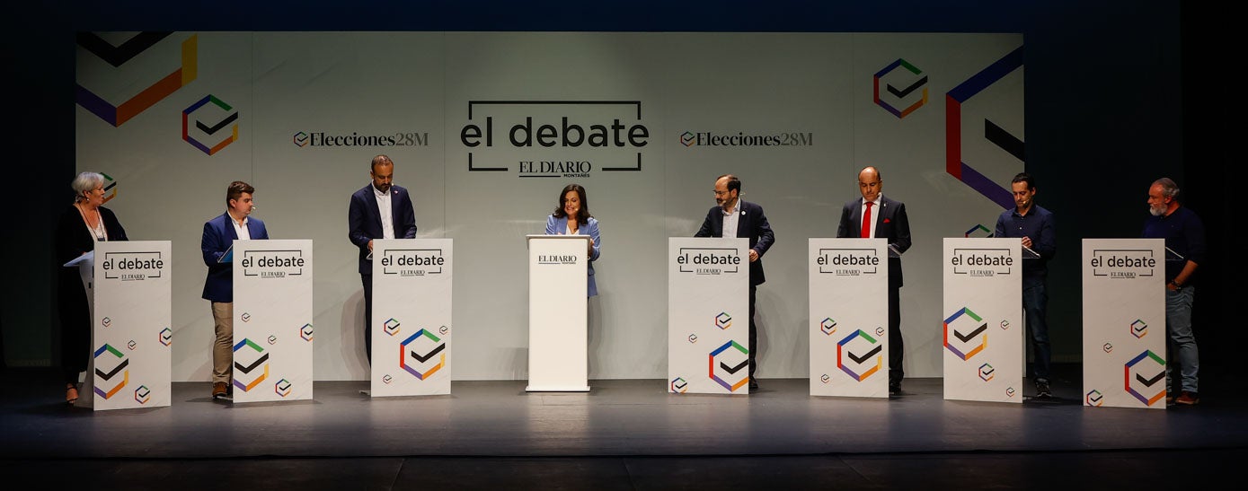 Un momento del debate, celebrado este miércoles en el Teatro Municipal Concha Espina.