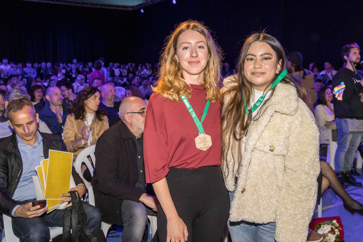 En la categoría de Recepción Hotelera, las ganadoras fueron Sarah Nikol Moreno, del IES Peñacastillo, y Anastasia Knysh, también alumna del IES Peñacastillo. 