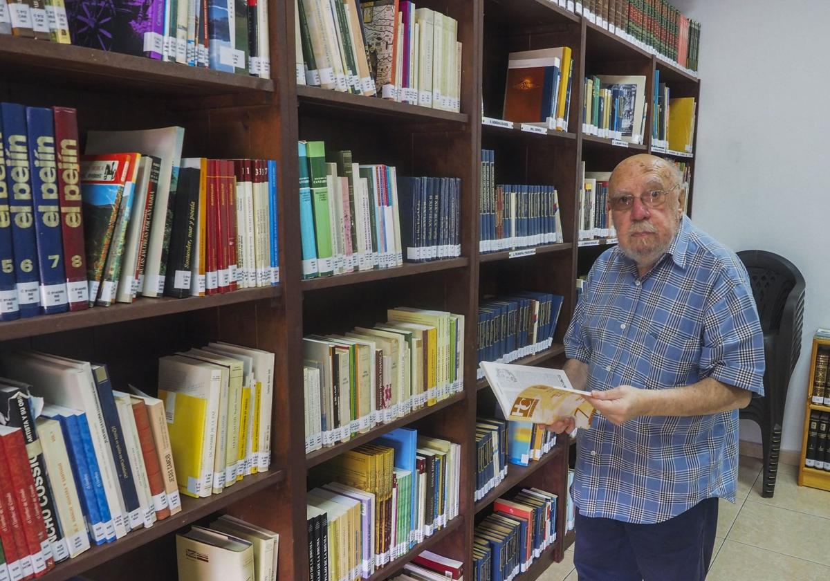 Ramón Saiz Viadero, en 2018 en la Biblioteca que lleva su nombre.