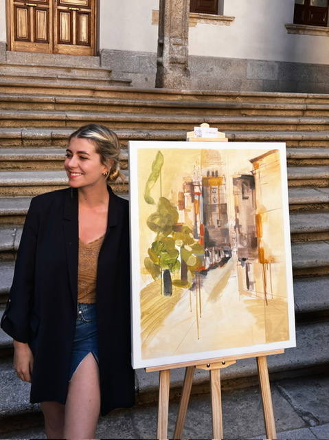 La pintora con el cuadro del concurso de pintura rápida 'Salamanca Monumental' , donde quedó segunda.