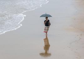 Las fuertes lluvias también llegarán a la costa esta tarde.