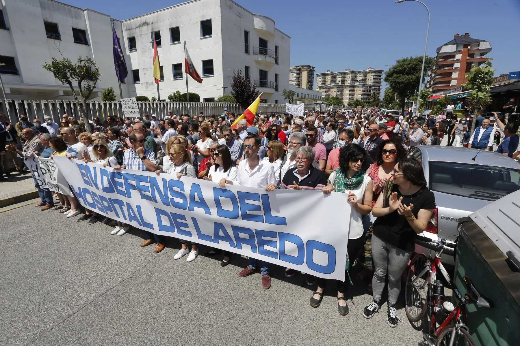 Movilización ciudadana en defensa del Hospital de Laredo celebrada hace justo un año.