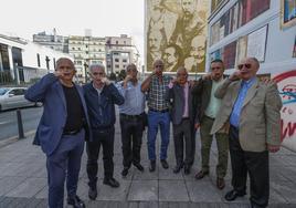 50 años después. Manolo Díaz, Portu, Pedro Alba, Aitor Aguirre, Chinchón y Paco Docal, ayer, antes del acto en el Casyc.