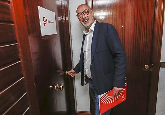 Félix Álvarez, esta mañana en su comparecencia ante los medios.