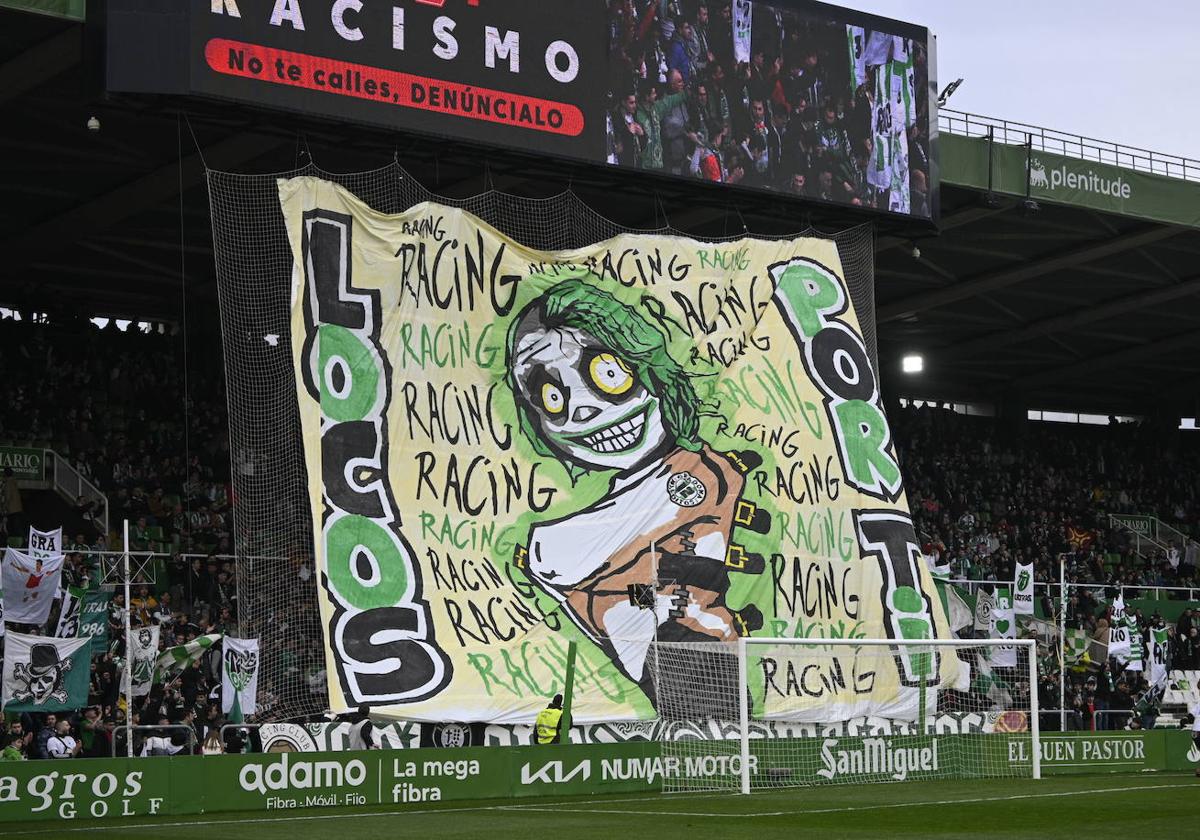 110 años. Tifo con motivo del aniversario del club, desplegado en febrero