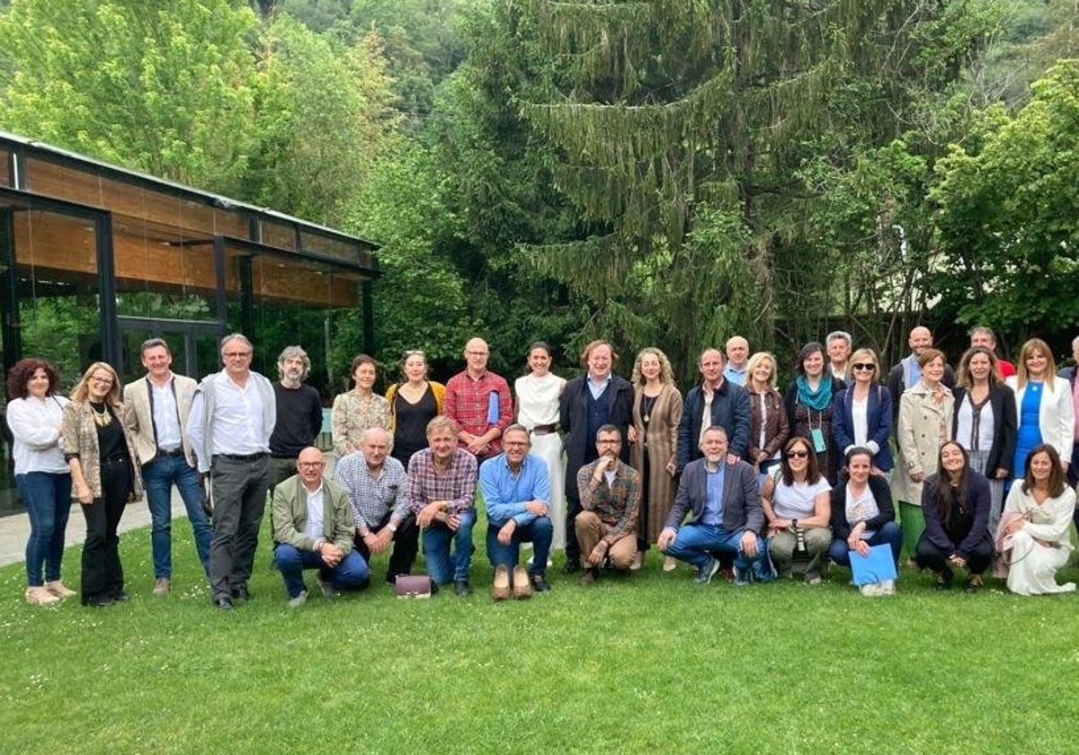 Participantes en la Jornada de patrimonio cultural material e inmaterial celebrada en Treceño