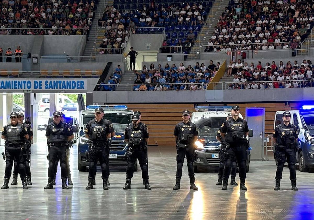 Agentes de diferentes unidades de la Policía Nacional mostraron al público cómo trabajan en el día a día.