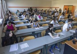 Una de las aulas de la Universidad de Cantabria donde se llevó a cabo las pruebas de la EBAU.