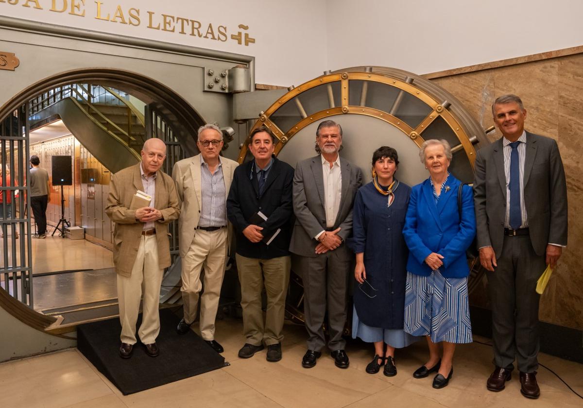 Javier Lostalé, José Teruel, Luis García Montero, Juan Cuesta Diego, Andrea Puente, Elena Diego y Pablo Cuesta Diego.