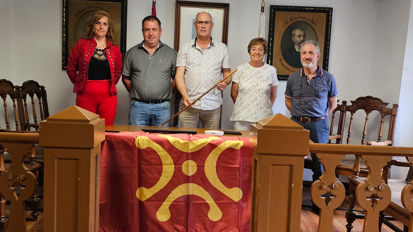 Elegido en Arredondo el regionalista Leoncio Carrascal en ausencia de los dos concejales socialistas. Nadie ha tomado posesión del acta al dimitir en bloque la lista del PSOE