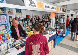 Una veintena de casetas procedentes de toda Cantabria, completan la oferta de la feria.