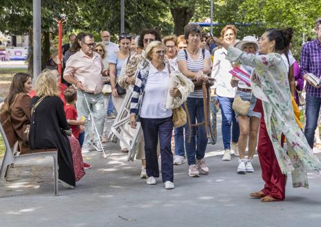 Imagen secundaria 1 - Lecturas en el &#039;banco bueno&#039; de Felisa