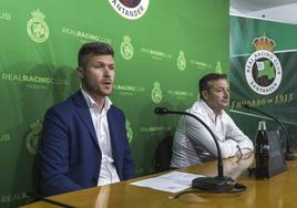 Mikel Martija y Alfredo Pérez, durante la presentación de aquel como nuevo director deportivo del club.