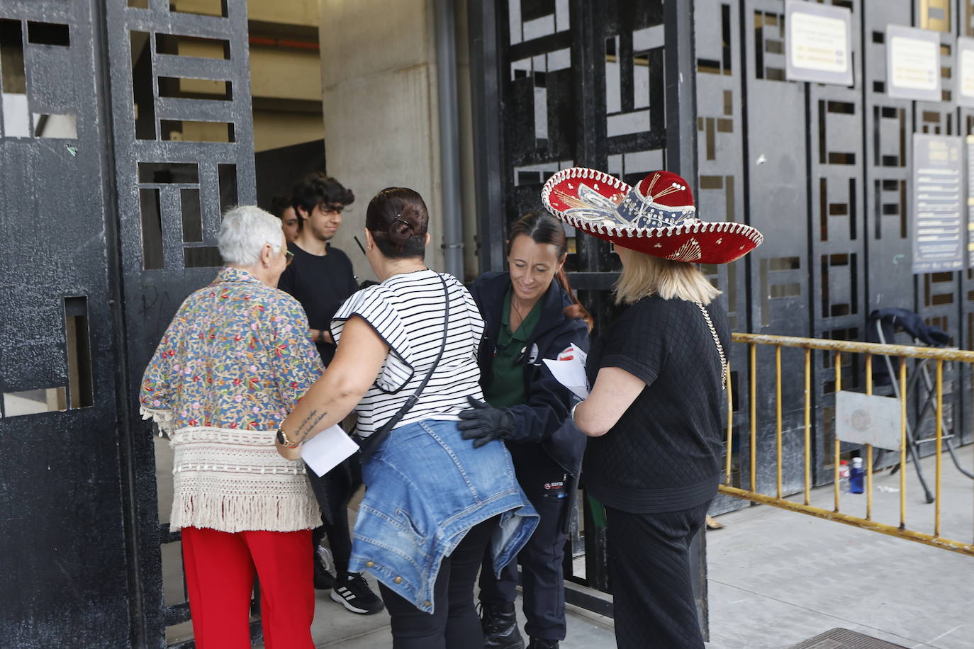 Como en todos los conciertos, las medidas de seguridad a la entrada del recinto fueron claves para garantizar la tranquilidad del público.