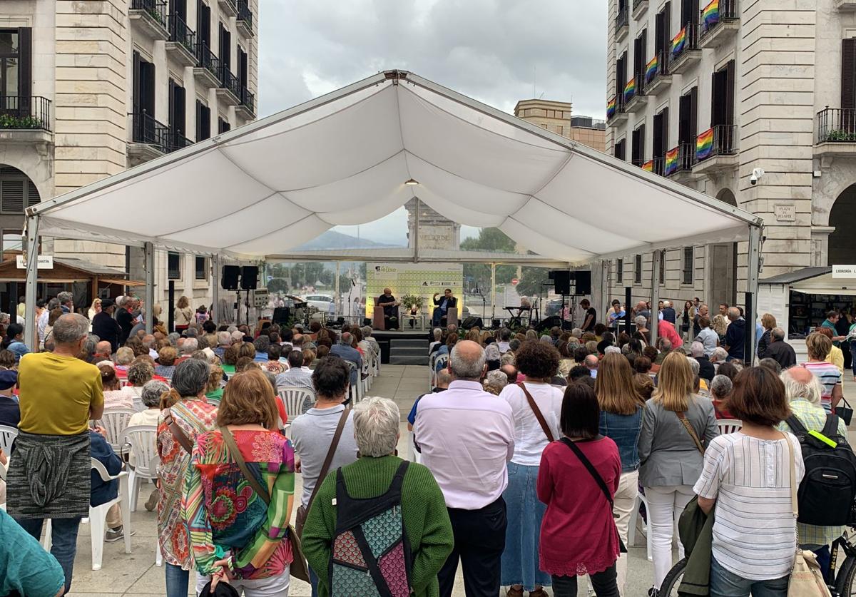 Así se veía la plaza durante la intervención de Sergio Ramirez.