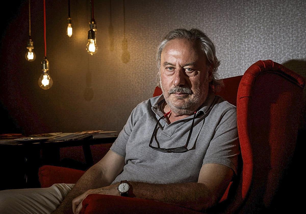 Julio Llamazares llega a Felisa con 'Vagalume' (Alfaguara), la primera novela del escritor leonés desde 2015.