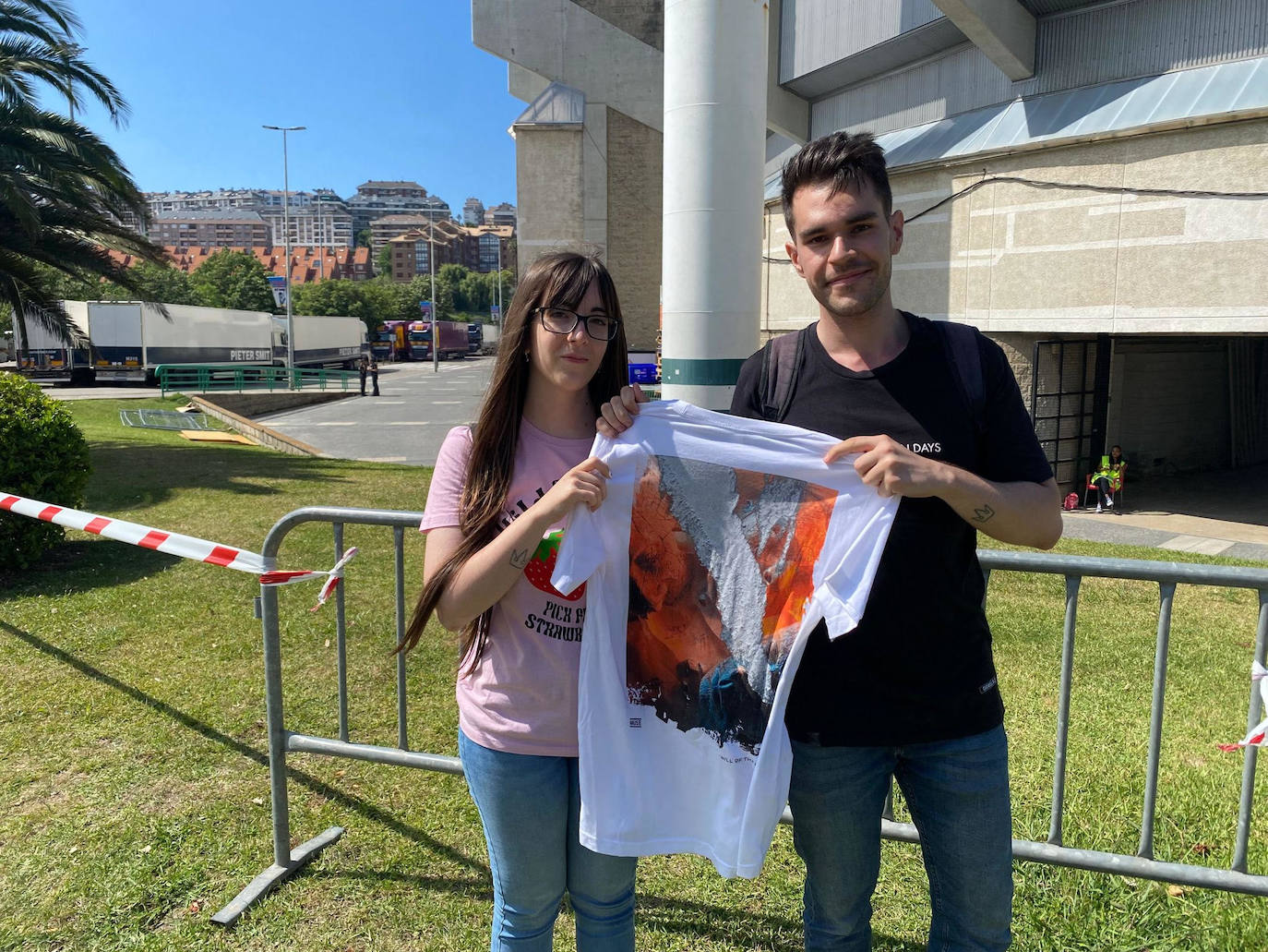 Una pareja de Granada viaja hasta Santander para disfrutar del cuarto concierto al que acuden de Muse.