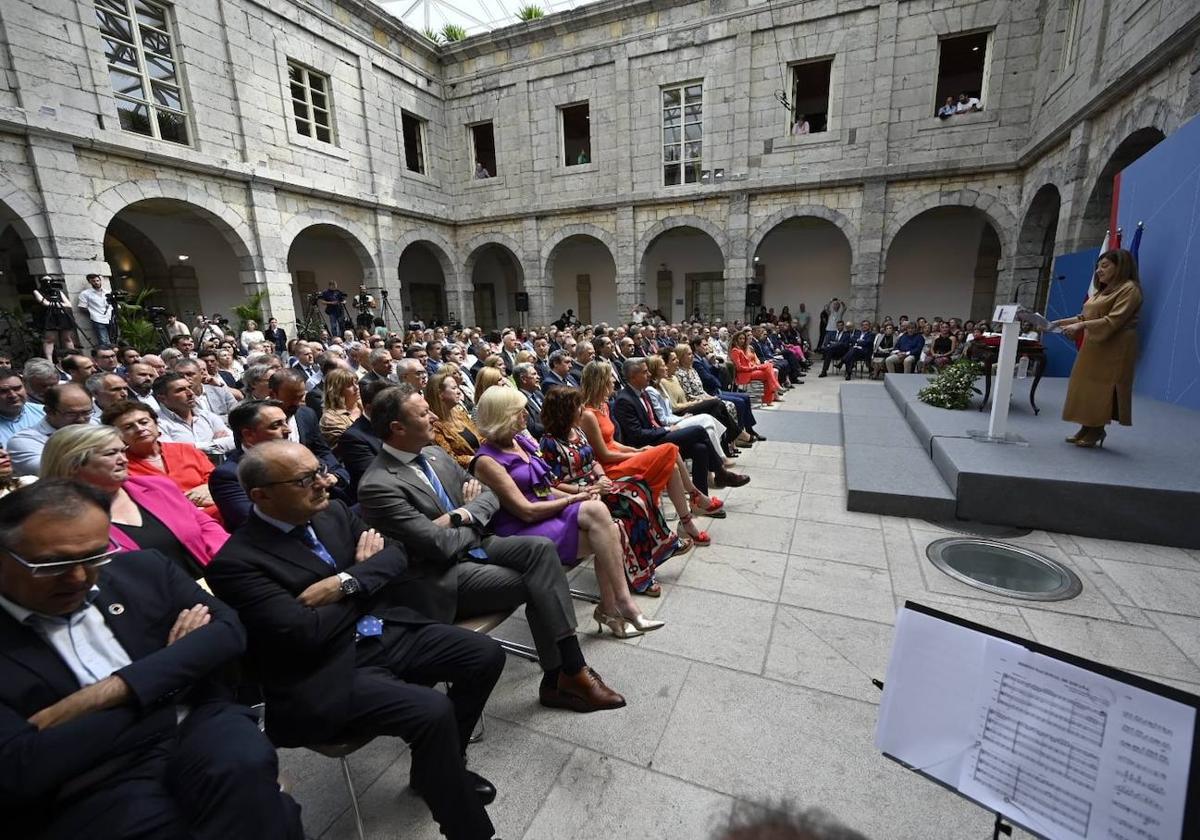 La toma de posesión de la nueva presidenta, en imágenes