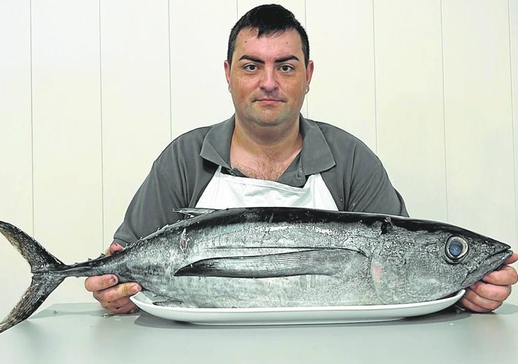 El Tronky está especializado en pescados salvajes a la brasa.