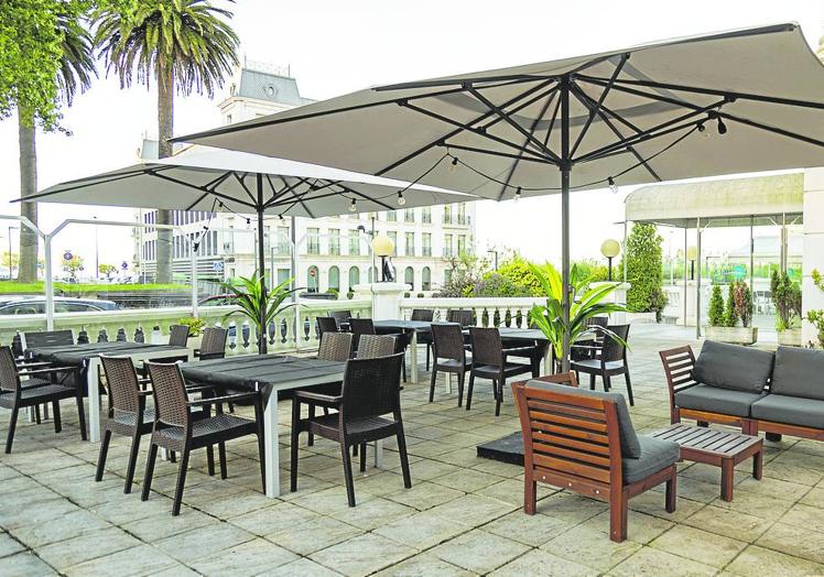 La terraza dispone de servicio ininterrumpido.