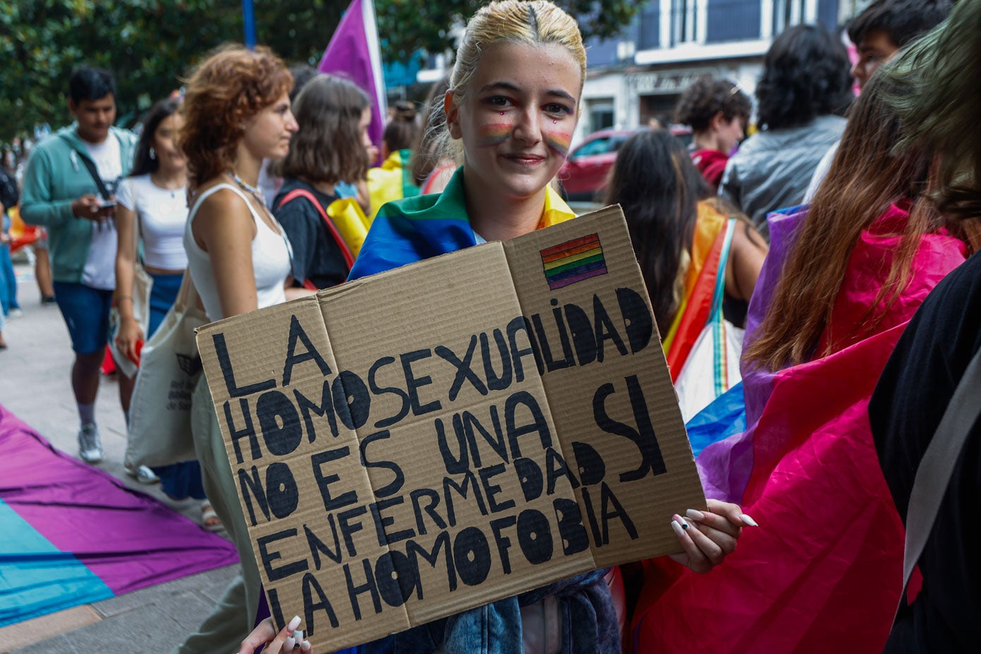 En la lectura del pregón reivindicaron la preocupación por el aumento del «odio», las agresiones y la 'lgtbifobia'