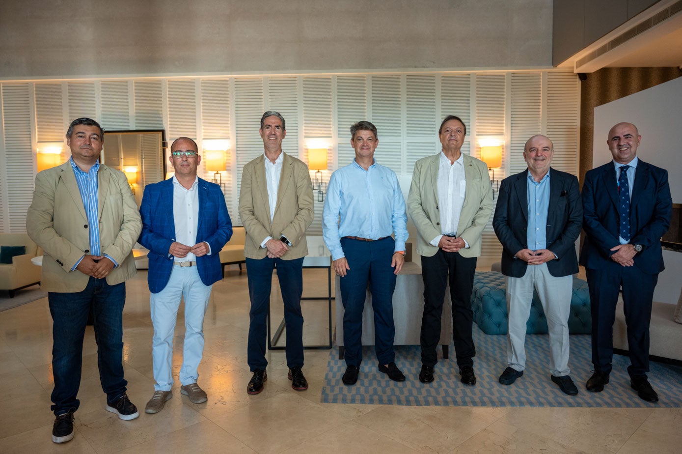 Eduardo García, Ángel García, Carlos Augusto, Gerardo Pellón, Carlos Tejedor, José Luis González Pescador y Borja Agüero.