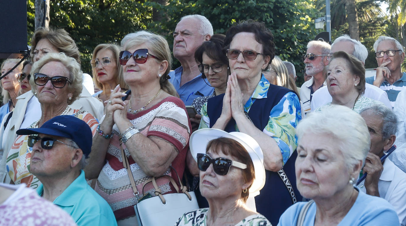 Muchas simpatizantes populares asistieron al evento. 