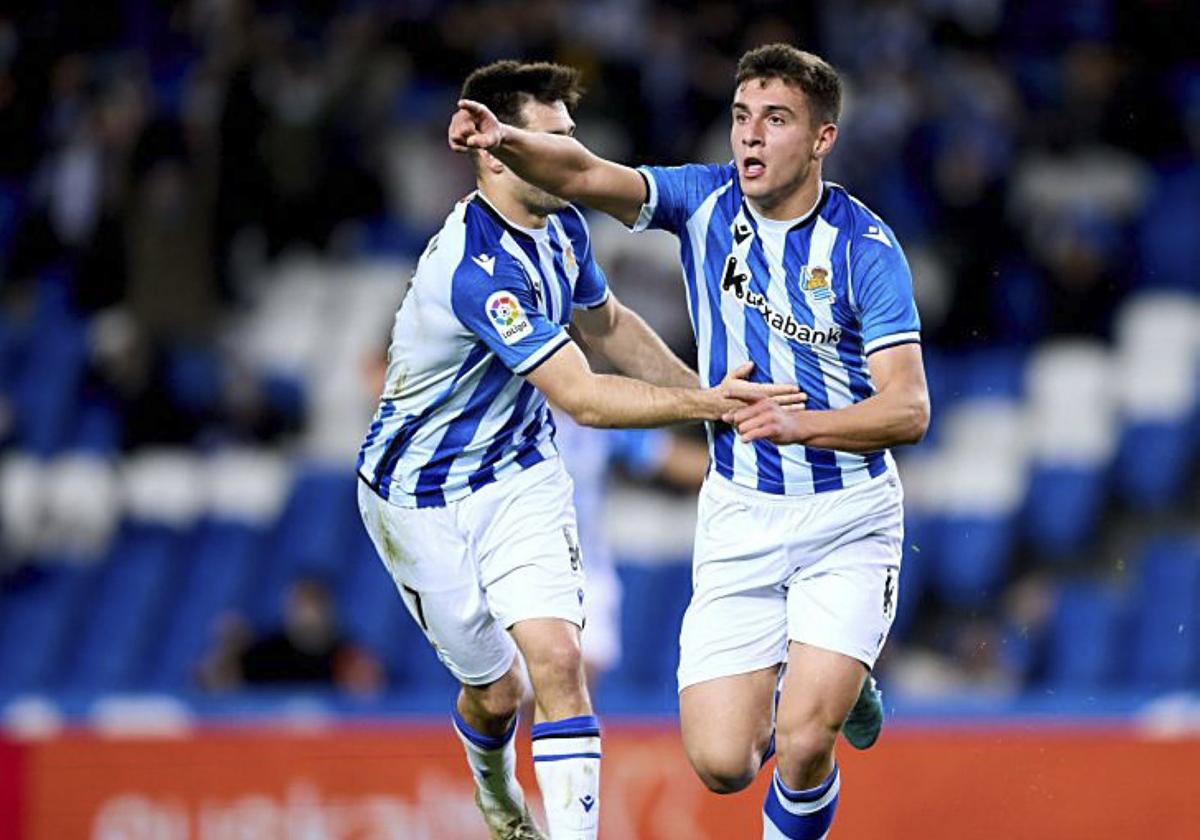 El delantero Jon Karrikaburu, en un partido con el Alavés.