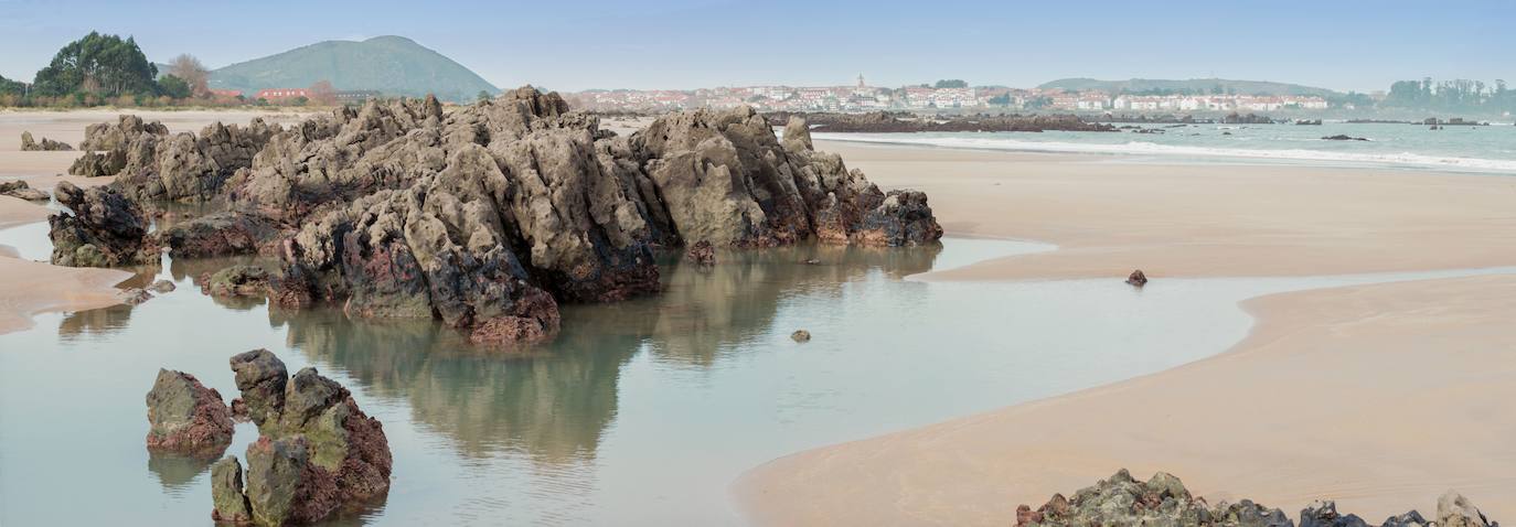 Playa de Trengandín. Este arenal de Noja supera los 3 kilómetros hasta llegar a la punta de El Brusco. Además, es un destino 'dogfriendly' para ir este verano.