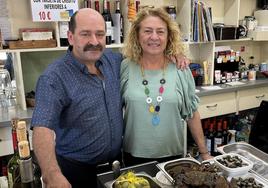 Tino Barrio y Rosabel Élices son los propietarios de El Carmen de Prezanes.