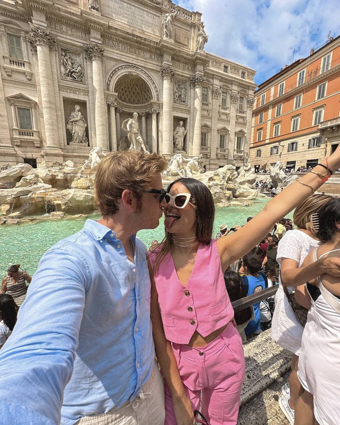 Natalia Osona y su pareja en Roma.