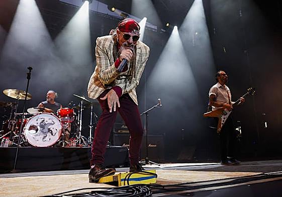 El Drogas, este lunes, sobre el escenario de La Magdalena.