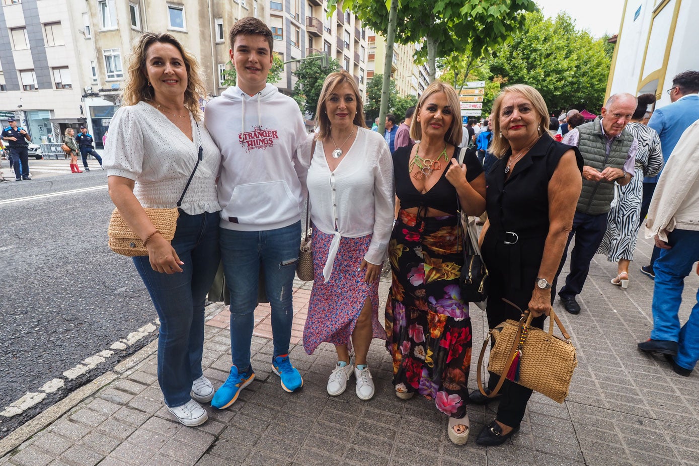 Rosana González, Raúl Agüero, Gema Vigil, Asun Gómez y Trini Mantecón.