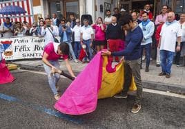 Cayetano Rivera encandiló a los aficionados que asistieron al acto con una demostración de toreo de salón.