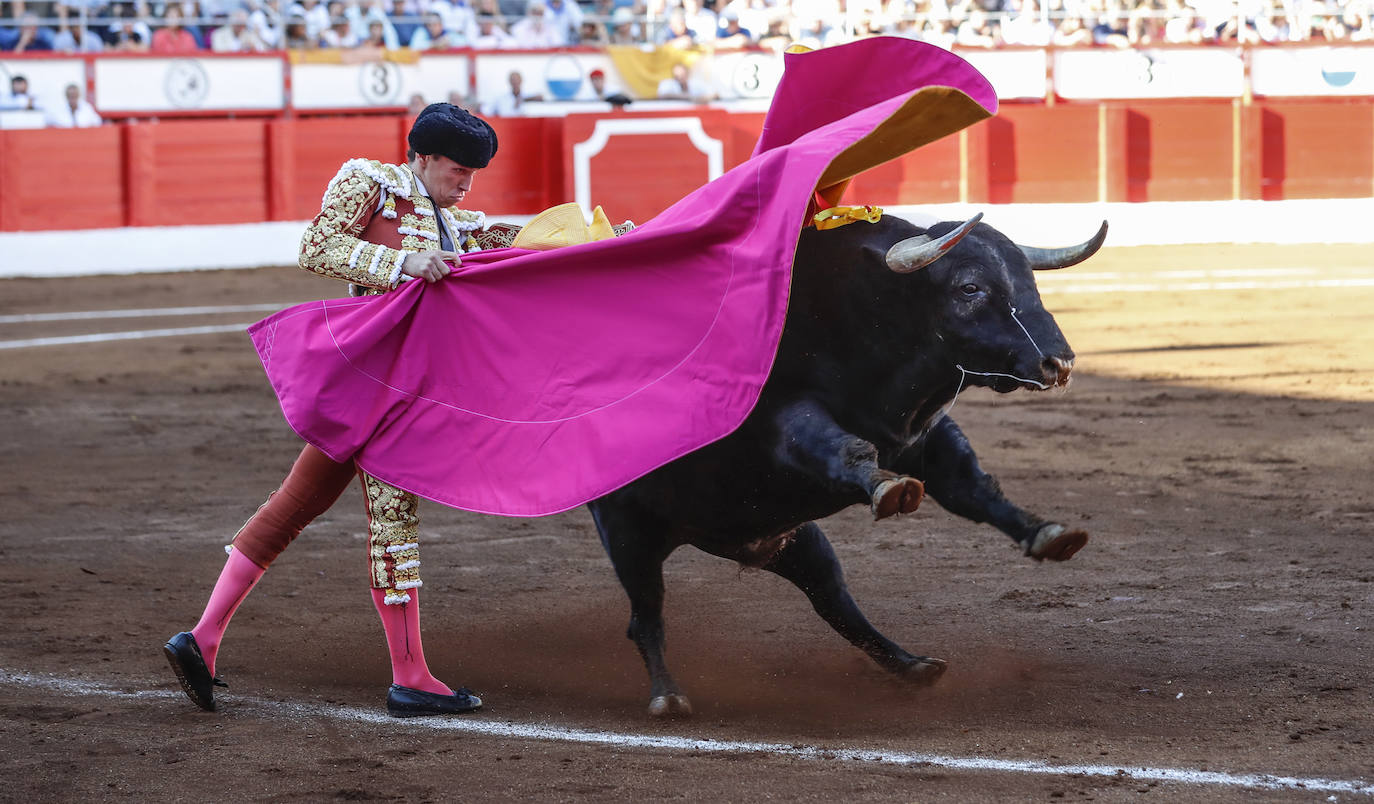 Tafallera de Ginés Marín en el tercer toro