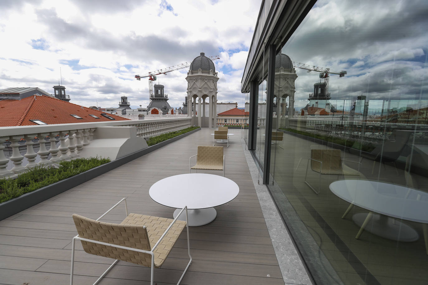 La terraza será accesible para los clientes que reciba el banco