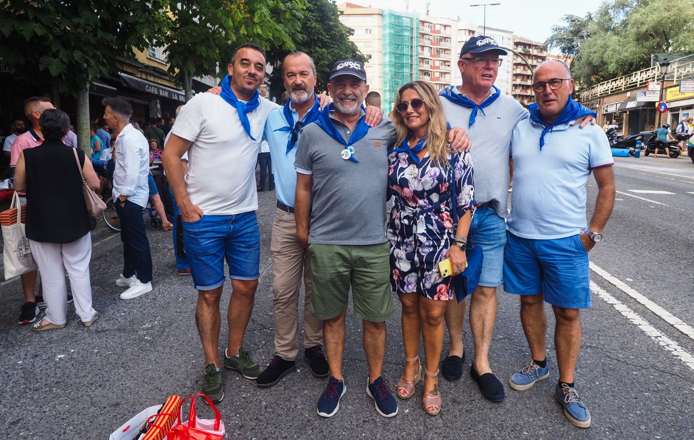 Agustín Santandrés, Miguel Rodríguez, Óscar Peris, Sonia Antuña, Juan Fernández y Jesús Barranquero. 