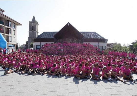 Participantes en la carrera solidaria del año pasado.