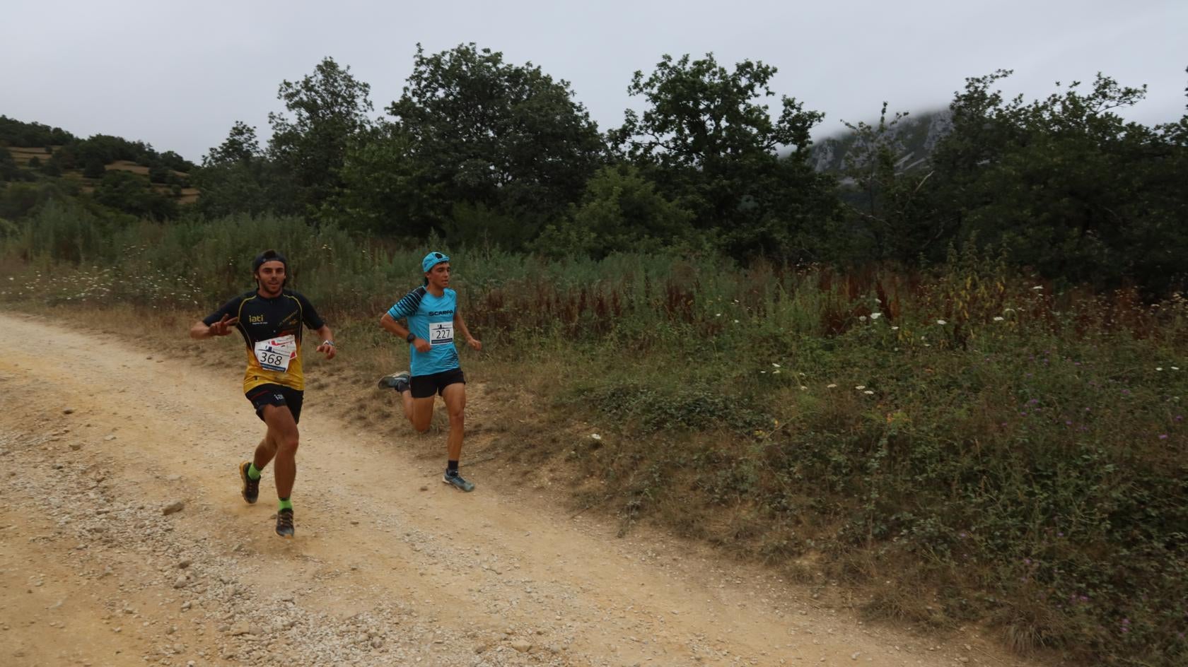 Marcos Villamuera y Jan Margarit, camino de la meta del Trail 10 Kilómetros