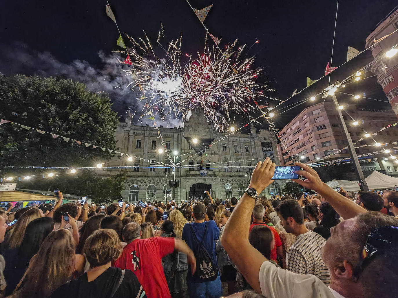 Fuegos artificiales para despedir la Semana Grande