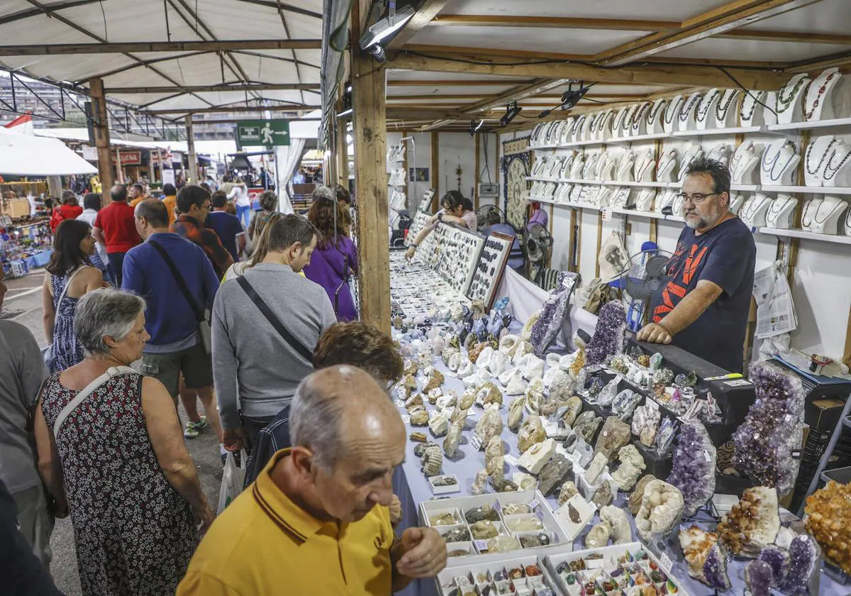 Vuelve este domingo a Valencia el mercadillo todo a 1 euro