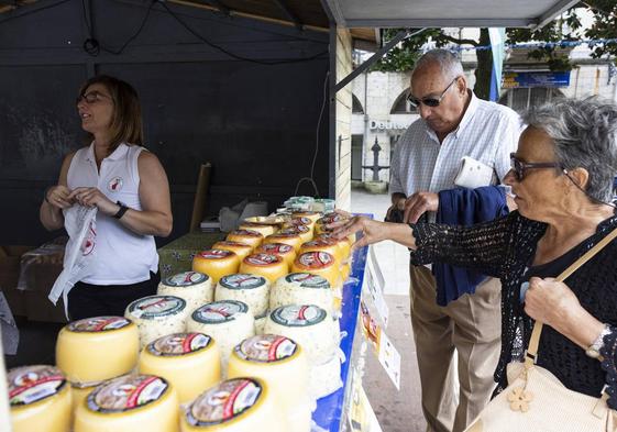 Uno de los mostradores de la feria, abierta este viernes