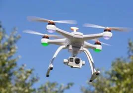 Los drones serán protagonistas en el Festival Drone de Bezana que se celebrará en el pabellón municipal de Bezana, con la participación de 25 pilotos de toda España.