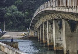 La obra del puente que une Somo y Pedreña también se ha visto retrasada.