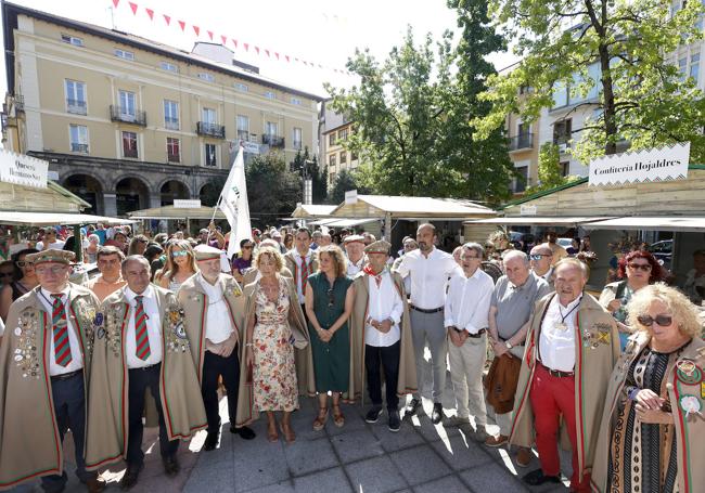 La Cofradía del Hojaldre, protagonista en la Plaza Mayor.