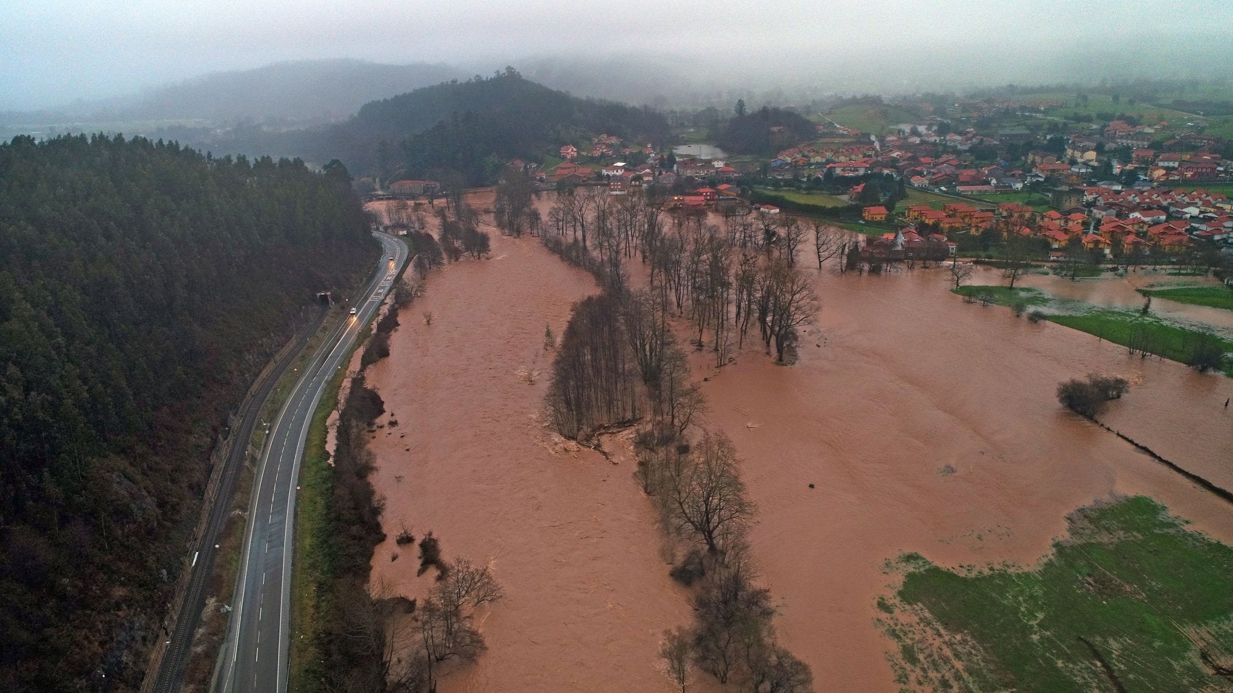 Distintos puntos del municipio de Mazcuerras se vieron afectados por las inundaciones.