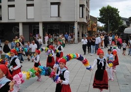 Noja celebra su día grande con la procesión de los Santos Mártires.