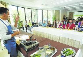 José Manuel de Dios imparte una de las ponencia-cata, durante la segunda edición de Sabor en Cantabria.