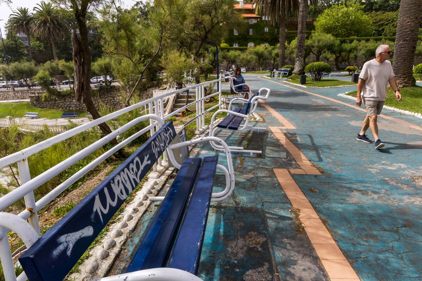 Suciedad en uno de los parques de referencia de la ciudad